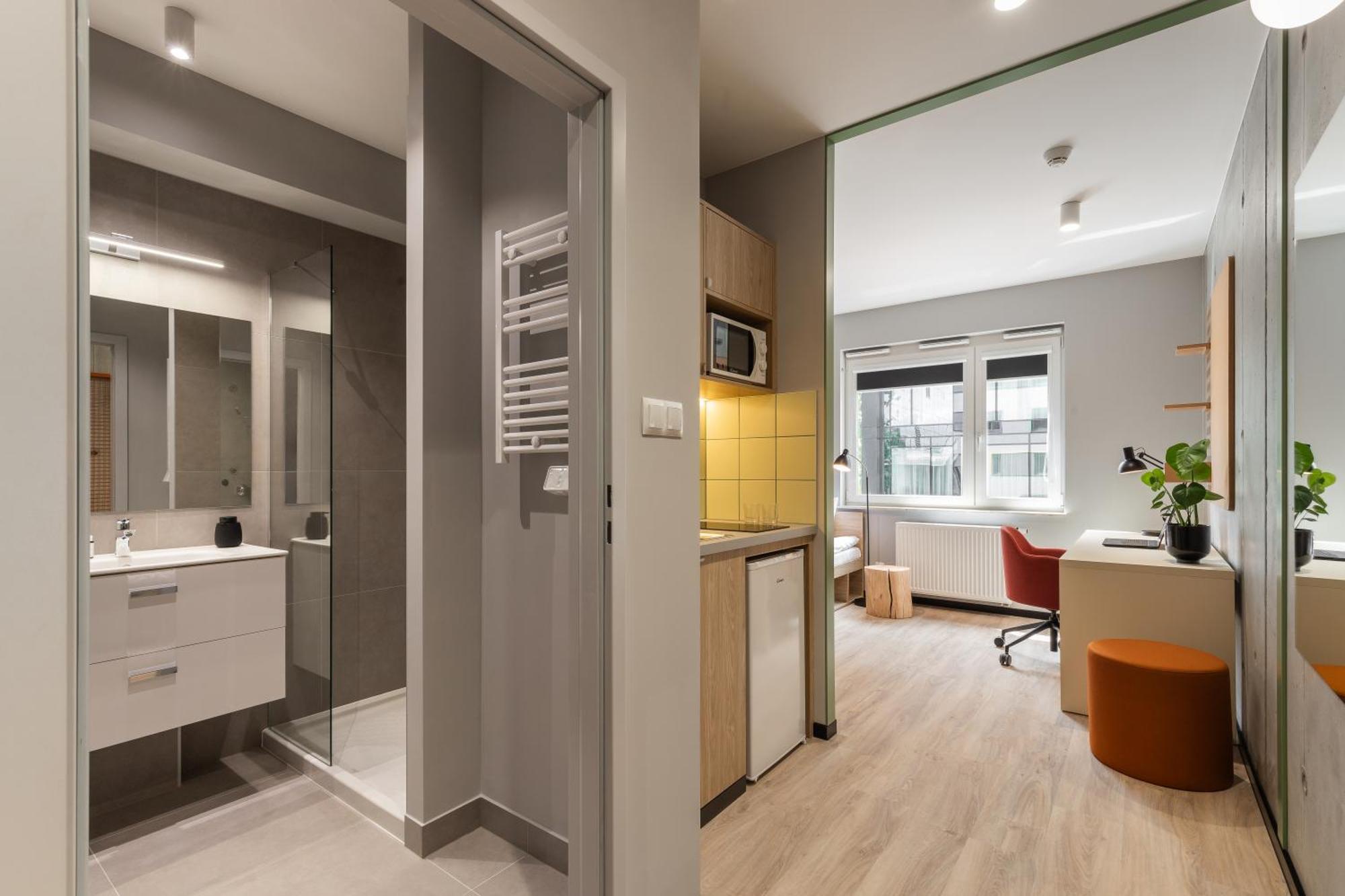 Nextdoor Apartments Красков Екстериор снимка