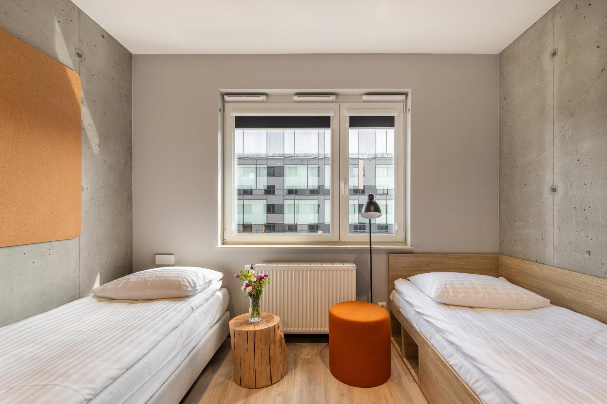 Nextdoor Apartments Красков Екстериор снимка